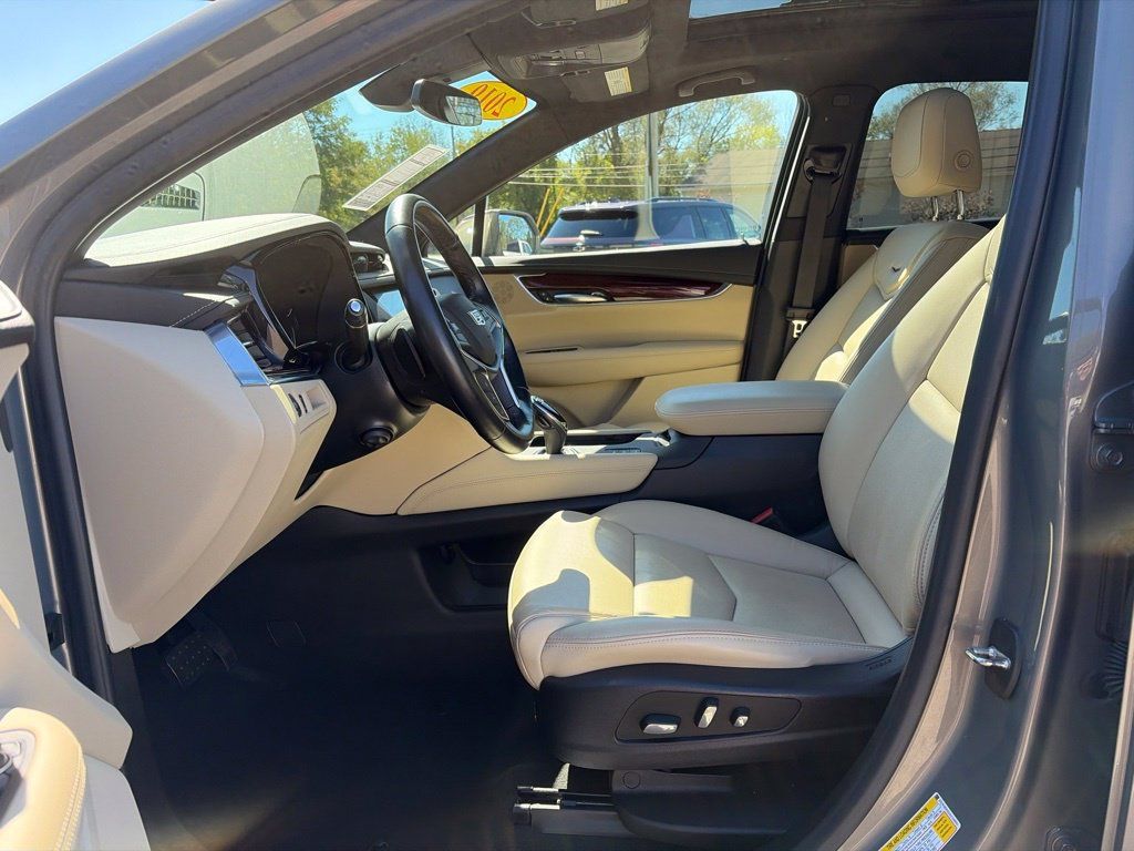 Used 2019 Cadillac XT5 Luxury AWD/4WD image 10