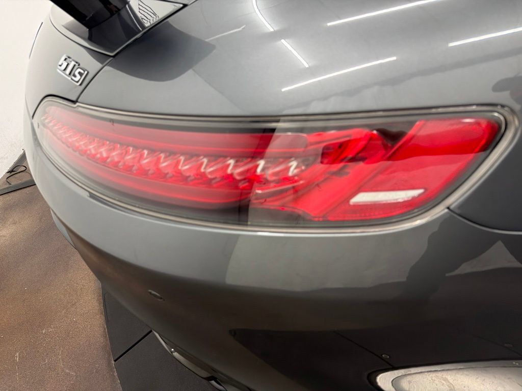 Used 2016 Mercedes-Benz AMG GT S image 11