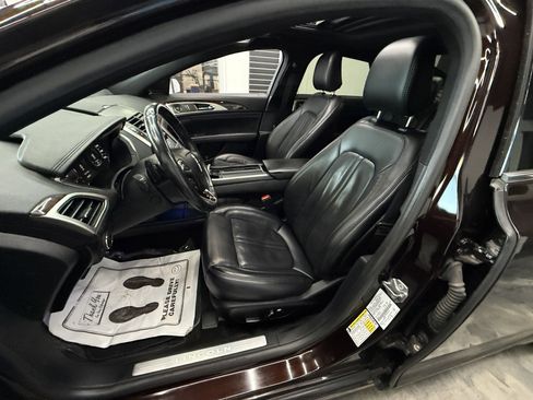Used 2020 Lincoln MKZ Reserve w/ Elements Package AWD/4WD image 11