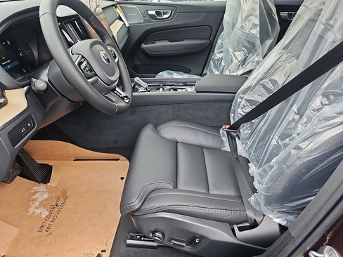 New 2026 Volvo XC60 T8 Ultra w/ Protection Package Premier image 20