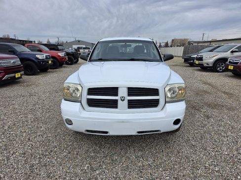 Used 2006 Dodge Dakota SLT w/ Sport Appearance Group image 2