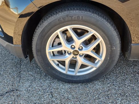 Used 2024 Ford Edge SEL image 7