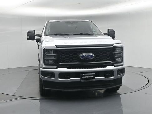 Used 2024 Ford F250 Lariat w/ Sport Appearance Package AWD/4WD image 31