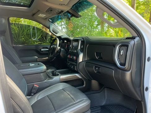 Used 2021 Chevrolet Silverado 1500 LT Trail Boss w/ Convenience Package II AWD/4WD image 19