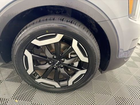Used 2023 Kia Telluride S AWD/4WD image 17