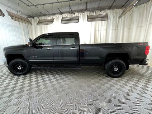 Used 2018 Chevrolet Silverado 3500 LTZ w/ Duramax Plus Package AWD/4WD image 4