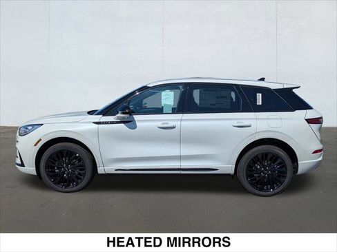 New 2025 Lincoln Corsair Reserve w/ Jet Appearance Package image 3