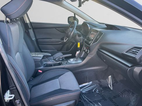 Used 2021 Subaru Crosstrek 2.0i Premium image 15