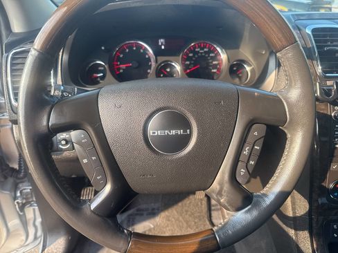 Used 2012 GMC Acadia Denali image 28