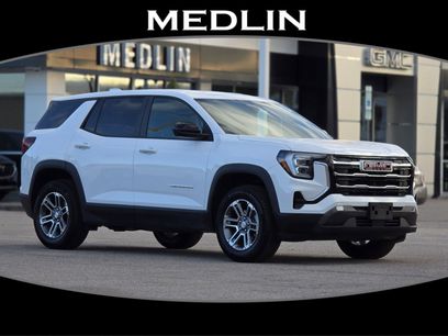 Used 2025 GMC Terrain Elevation