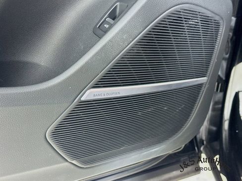 Used 2023 Audi SQ7 Premium Plus w/ Executive Package image 24