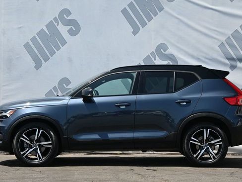 Used 2022 Volvo XC40 T5 R-Design w/ Advanced Package image 6