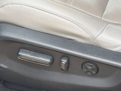 Used 2017 Honda CR-V EX-L image 19