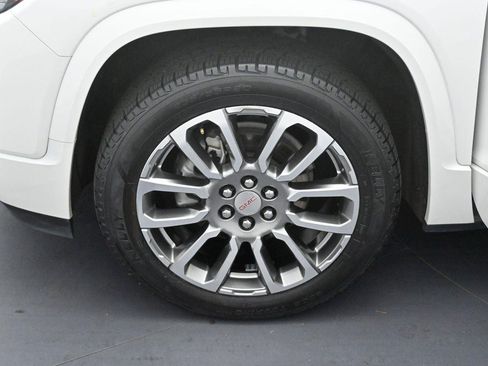 Used 2023 GMC Acadia Denali w/ Denali Ultimate Package FWD image 35