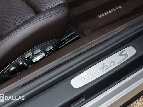 Used 2015 Porsche 911 Turbo S image 36