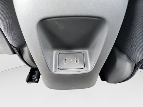Used 2025 Hyundai Elantra SEL FWD image 22