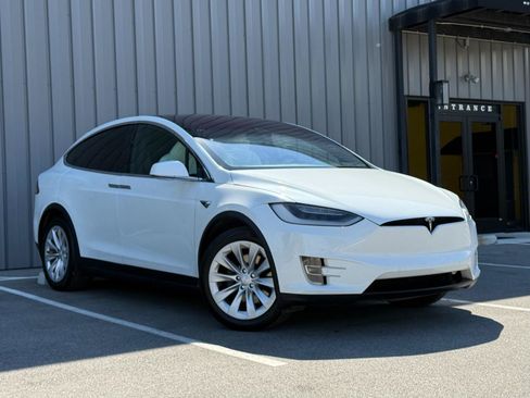 Used 2020 Tesla Model X AWD/4WD image 3