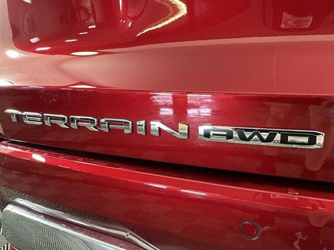 New 2026 GMC Terrain Denali w/ LPO, Floor Liner Package image 31