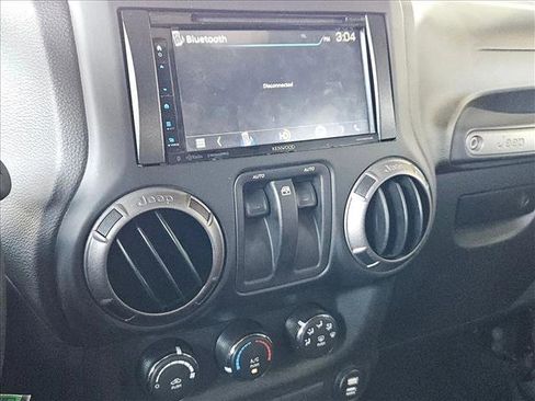 Used 2013 Jeep Wrangler Sport image 11