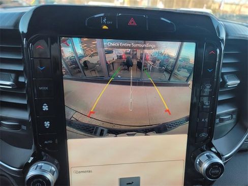 New 2026 RAM 1500 4x4 Crew Cab image 40