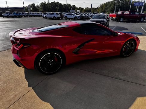 Used 2024 Chevrolet Corvette Stingray Preferred Cpe image 2