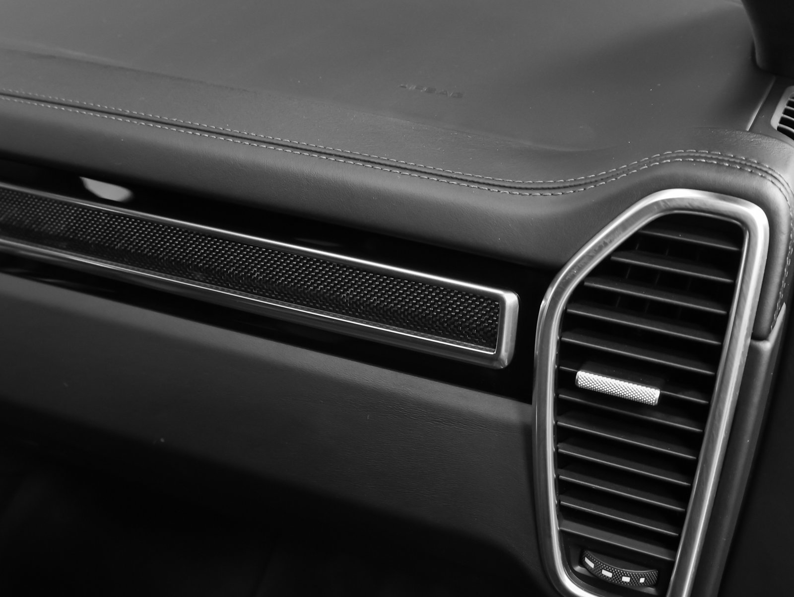 Certified 2021 Porsche Cayenne Turbo AWD/4WD image 25