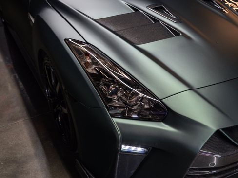 Used 2014 Nissan GT-R Premium AWD/4WD image 10
