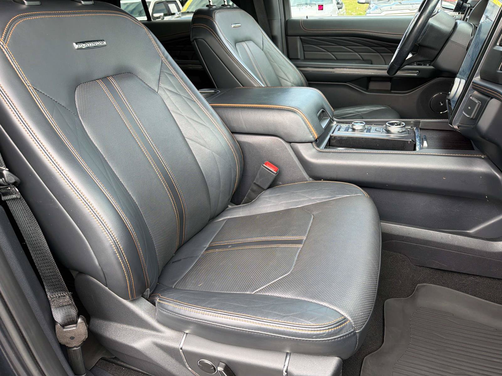 Used 2023 Ford Expedition Max Platinum AWD/4WD image 27