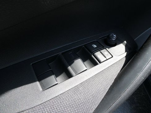 Used 2022 Toyota Corolla LE image 20