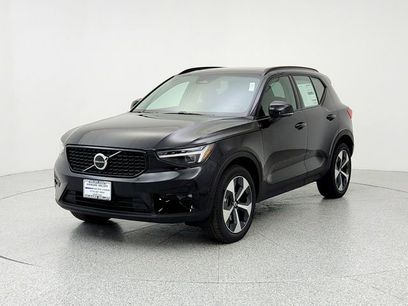 New 2026 Volvo XC40 B5 Plus w/ Protection Package Premier