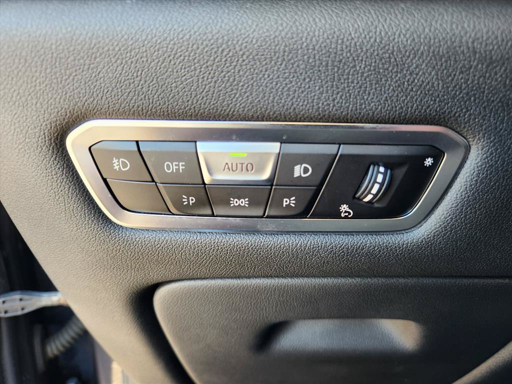 Used 2019 BMW X7 xDrive40i w/ Cold Weather Package AWD/4WD image 21
