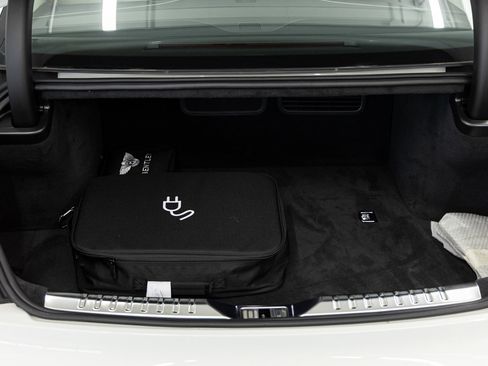 Used 2026 Bentley Flying Spur Plug-In Hybrid image 25