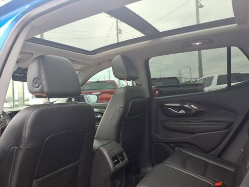 Used 2024 GMC Terrain AT4 w/ Infotainment Package II image 19