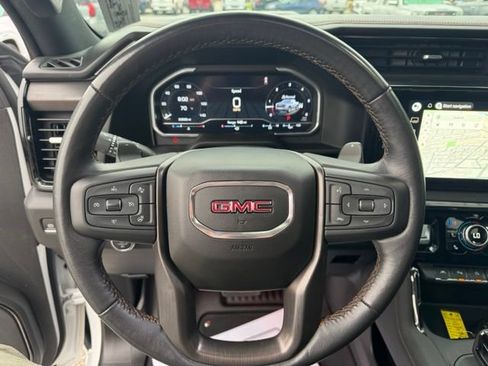 Used 2022 GMC Sierra 1500 AT4 w/ AT4 Premium Package AWD/4WD image 17