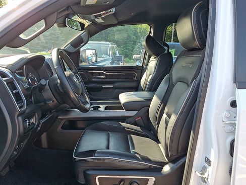 Certified 2023 RAM 1500 Laramie AWD/4WD image 3