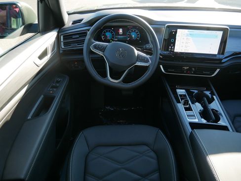 New 2026 Volkswagen Atlas Cross Sport SE AWD/4WD image 7