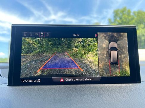 Used 2017 Audi Q7 3.0T Prestige AWD/4WD image 30
