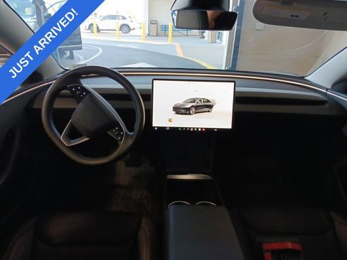 Used 2024 Tesla Model 3 Standard Range RWD image 5