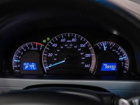 Used 2012 Toyota Camry SE image 23