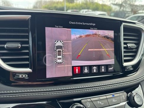 New 2026 Chrysler Pacifica Select image 19