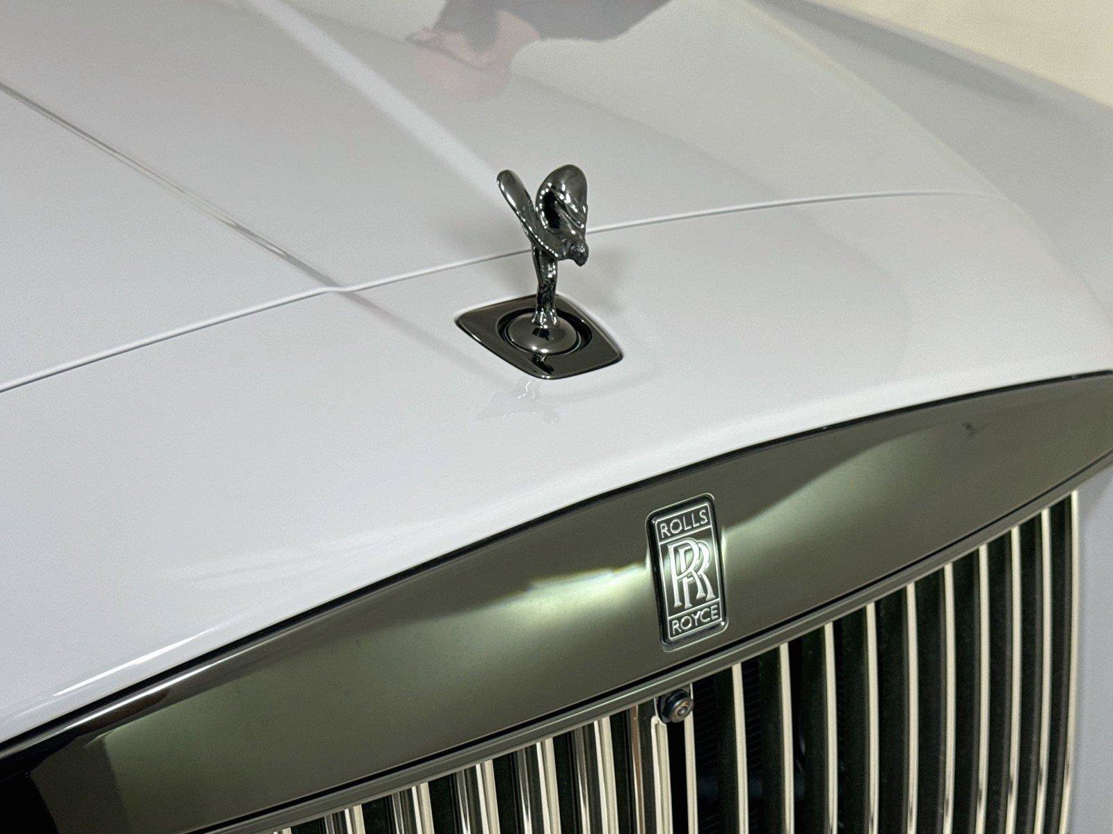Used 2025 Rolls-Royce Cullinan Black Badge AWD/4WD image 37