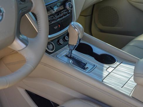 Used 2015 Nissan Murano Platinum w/ Platinum Technology Package image 22