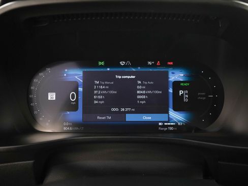 Used 2021 Volvo XC40 P8 Recharge w/ Advanced Package AWD/4WD image 28