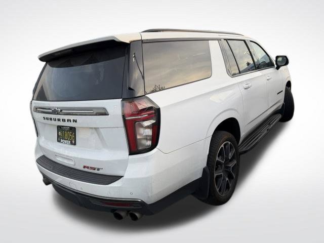 Used 2022 Chevrolet Suburban RST w/ Sport Performance Package AWD/4WD image 3