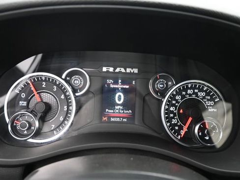 Used 2024 RAM 2500 Big Horn AWD/4WD image 14