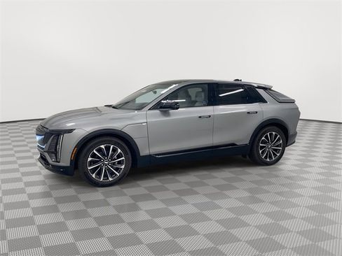 New 2026 Cadillac Lyriq Premium Sport image 5
