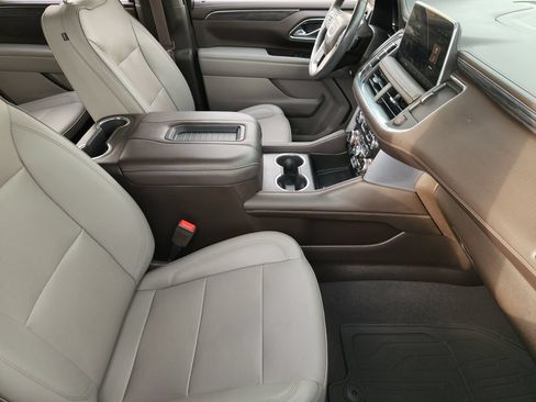 Used 2022 GMC Yukon SLT RWD image 12