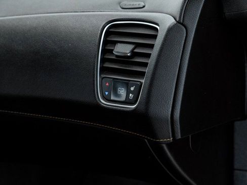 Used 2014 Chevrolet Corvette Stingray Convertible w/ 2LT Preferred Equipment Group image 27