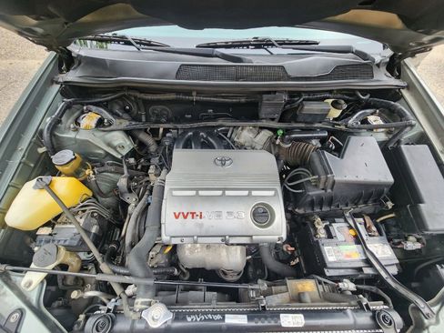 Used 2004 Toyota Highlander Limited FWD image 13