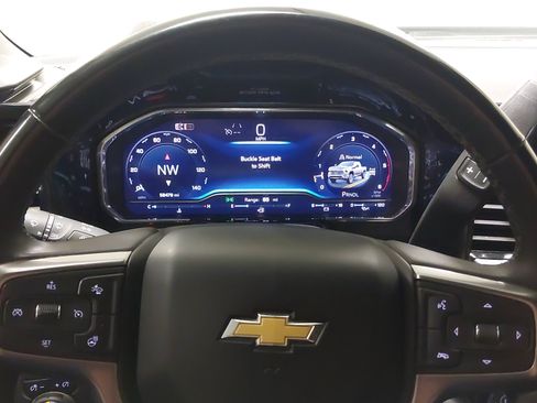 Used 2024 Chevrolet Silverado 2500 LT AWD/4WD image 18